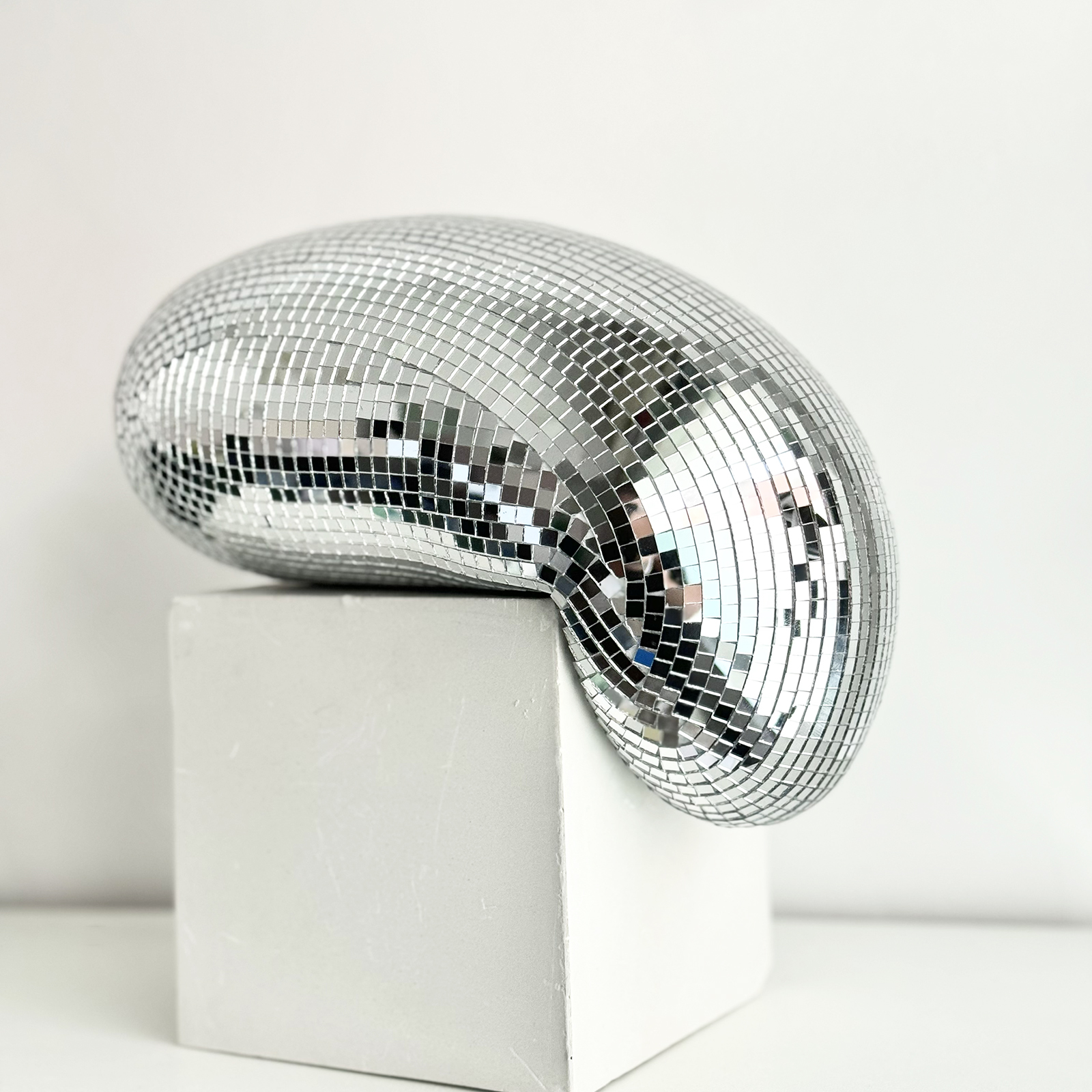 28cm Melted Disco Ball Mirror  - مراجعة Home Decor Y2K وسعره