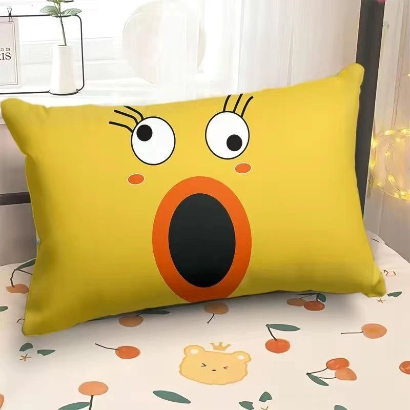 VIKAMA Funny Emoji Pillow, Rec - مراجعة Home Decor Emoji وسعره