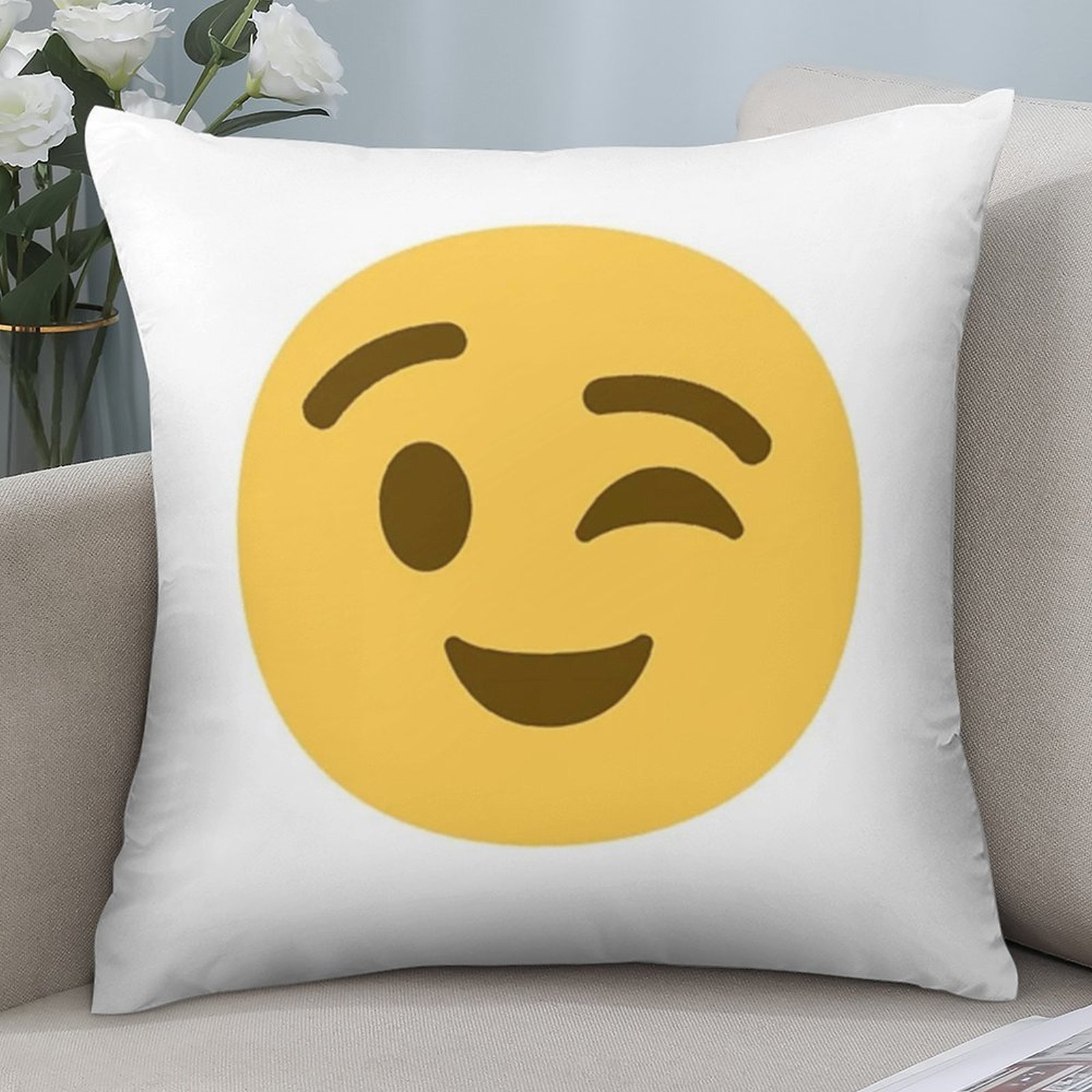 Cute Winking Emoji Pillowcase, - مراجعة Home Decor Emoji وسعره