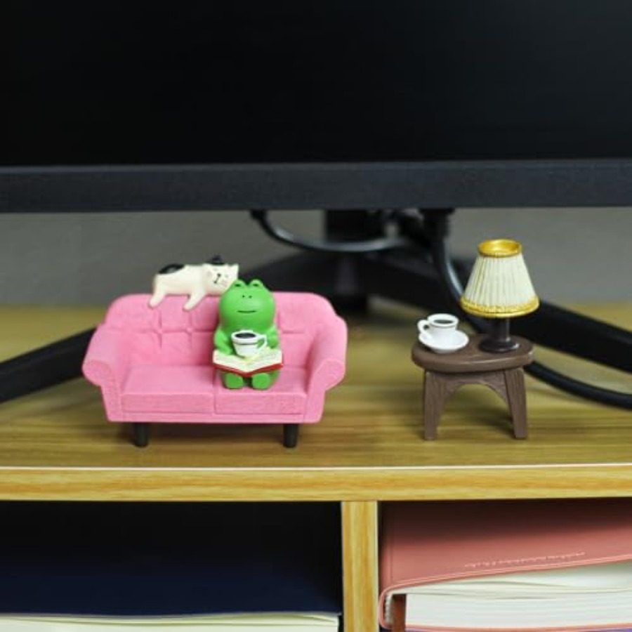 Cute Mini Frog Figurine with S - مراجعة Home Decor Resin وسعره